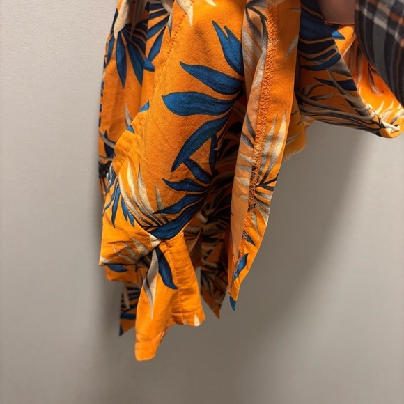 Papillon floral romper with faux pockets and buttons - Picture 8 of 8